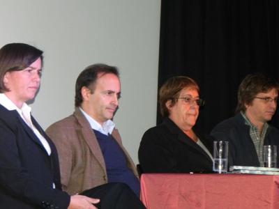 De izquierda a derecha: Arq. Natalia Brener (Directora de Costaplan), Ec. Carlos Mendive (Presidente ANV), A. S. Cristina Fynn (Vicepresidenta ANV) y Arq. José Freitas (Director de Gestión Territorial).