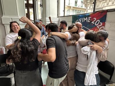 Cooperativistas celebrando