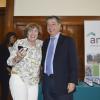 Vicepresidente ANV junto a funcionaria