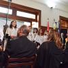 Presidente ANV, Ministra y Subsecretario de vivienda presenciando el coro