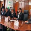 Fernández exponiendo